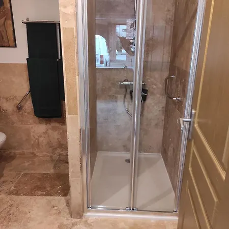 Dom wakacyjny Maison Luxe Cleo Aeroport 4 Personnes