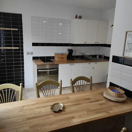 Maison Luxe Cleo Aeroport 4 Personnes Tillé