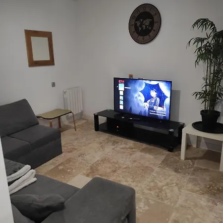 Maison Luxe Cléo Aeroport 4 Personnes *