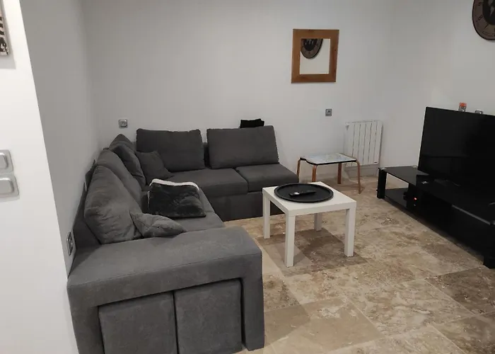 Maison Luxe Cleo Aeroport 2 A 5 Personnes Tille